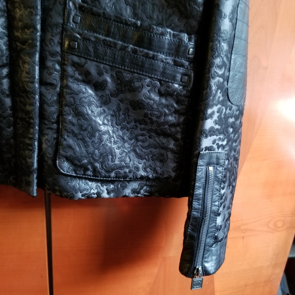 SOLD!!! Chanel Lamb leather &viscose CC logo  Jacket - Picture 7 of 15